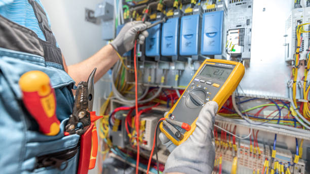 Best Emergency Electrical Repair  in Glendale, AZ